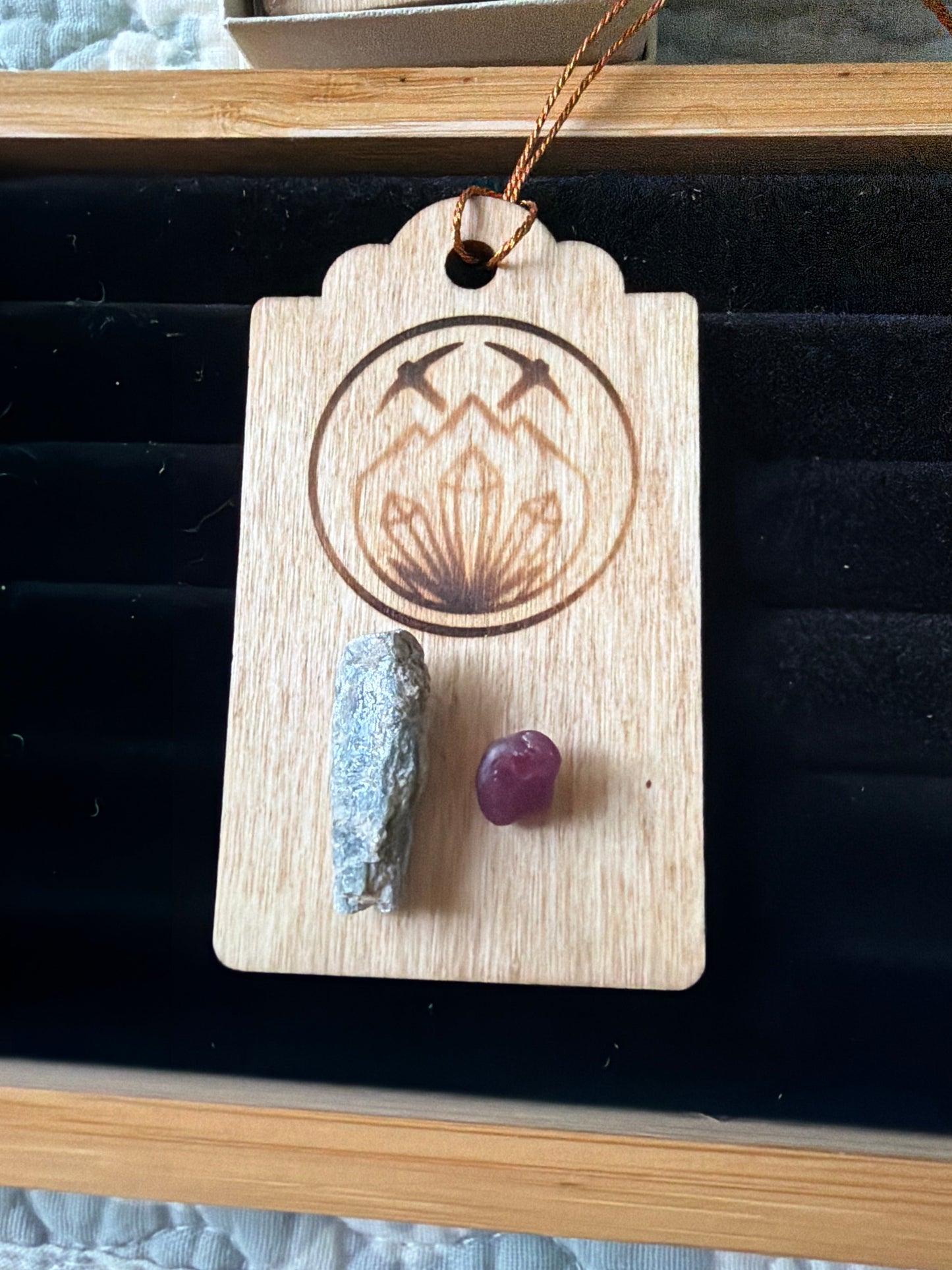 Wyoming Synergy Set — Premium | 2.65ct Natural Wyoming Ruby & Blue Kyanite Blade | UV Fluorescent