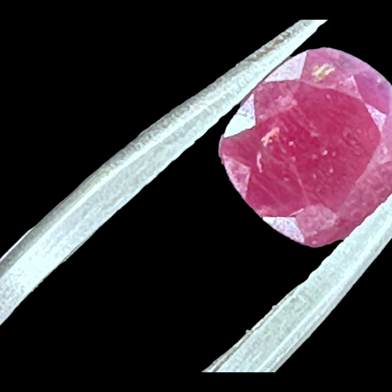 Cushion Wyoming Ruby 1.66 Carats image 0