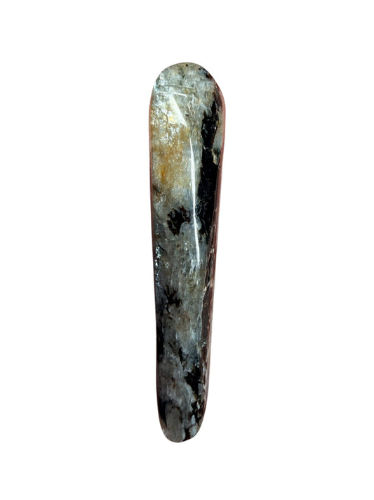 Wyoming Kyanite Cabochon Blade — Bold Black Matrix Premium Specimen