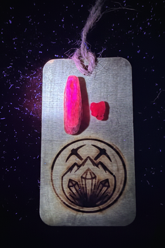 Wyoming Synergy Set — Premium | 2.10ct Natural Heart-Form Ruby & Blue Kyanite Blade | UV Fluorescent
